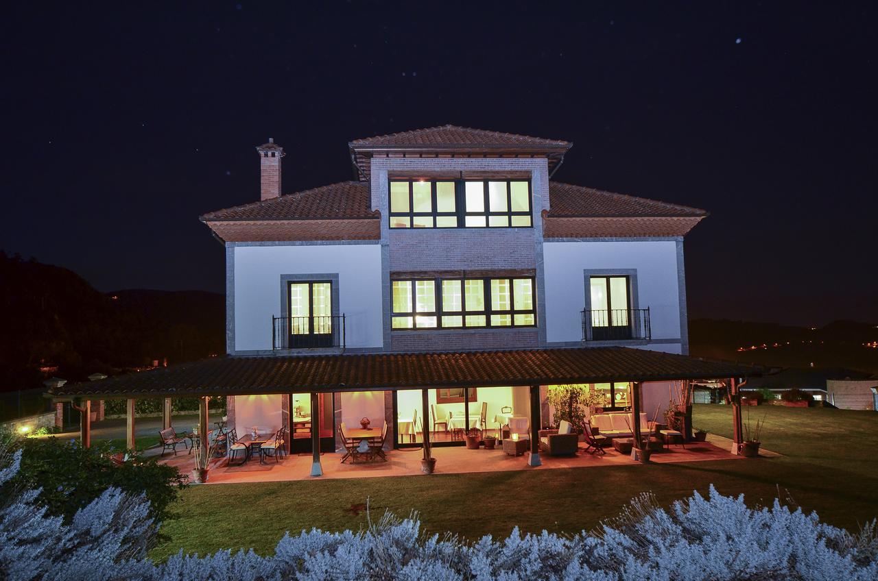 Hotel Reina Adosinda Pravia Exterior photo
